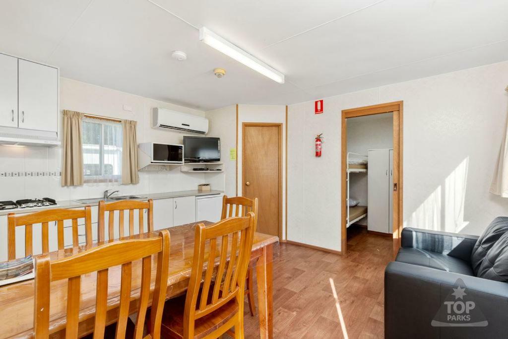 Gawler Caravan Park Bagian luar foto